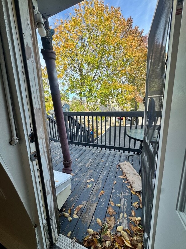 Building Photo - 21-23 Cedar Street-Unit 5