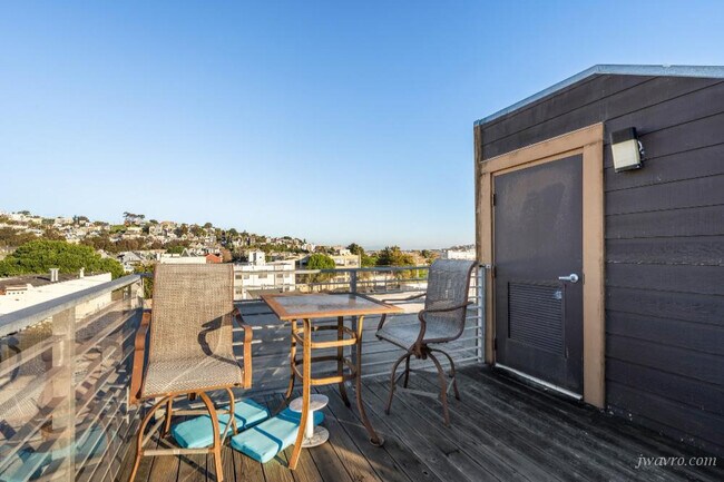 Building Photo - 1280 Hampshire St