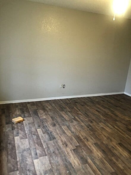 Building Photo - 3237 S 137th E Ave
