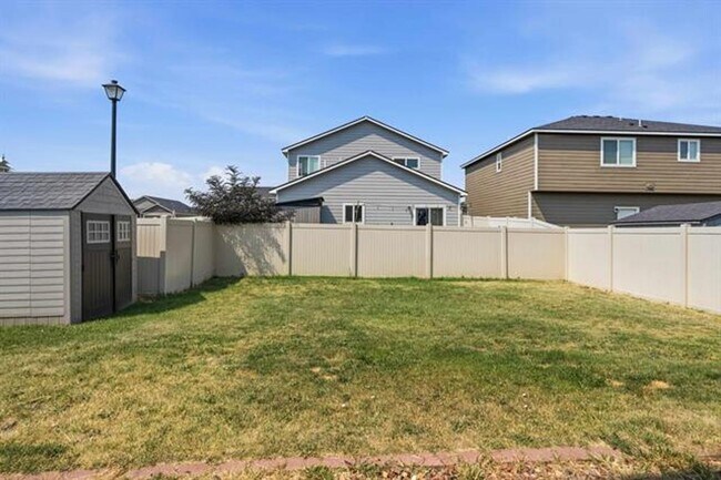 Building Photo - 124 S Glenbrook Ct