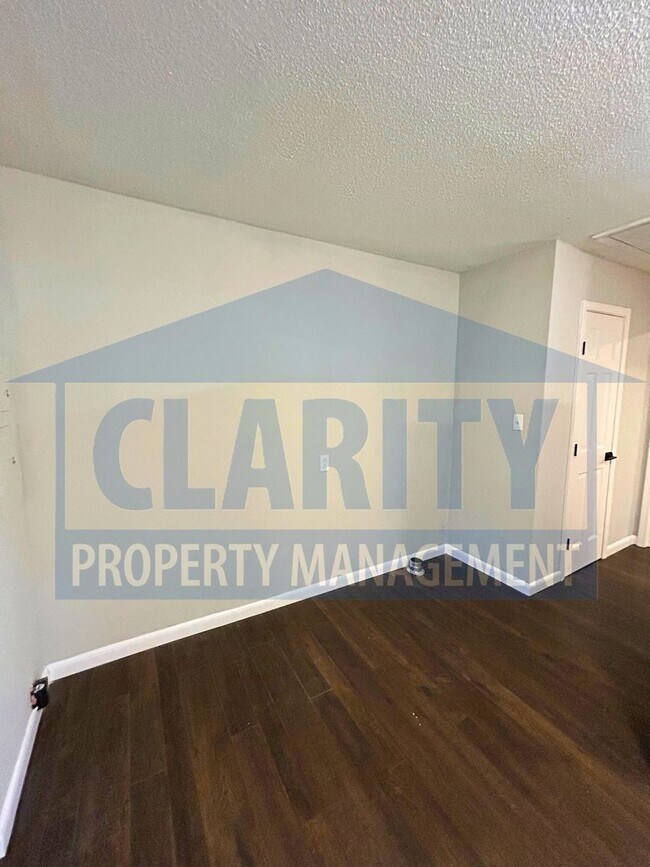 Building Photo - 4331 Lazard St