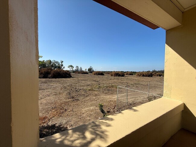 Building Photo - Spacious Somis Country Estate – 4+3 4,000 ...