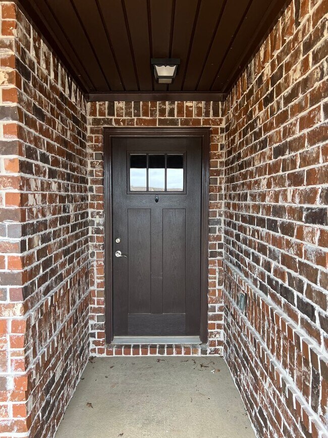 Building Photo - Beautiful Prattville Home