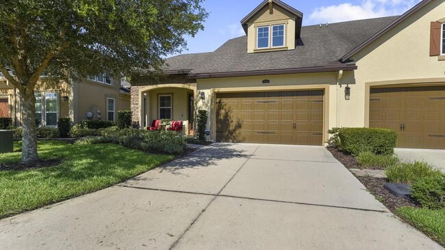 Building Photo - 6060 Bartram Village Dr