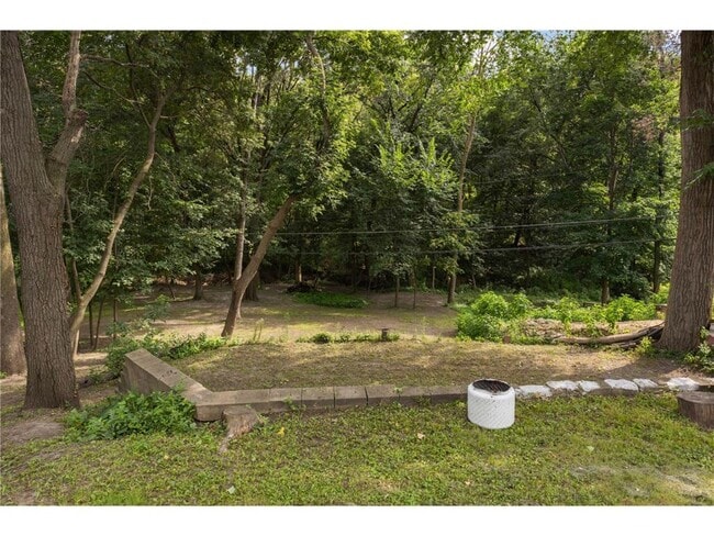Building Photo - 1334 Hillcrest Dr NE