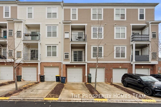 Building Photo - 5569 Lanier Ave