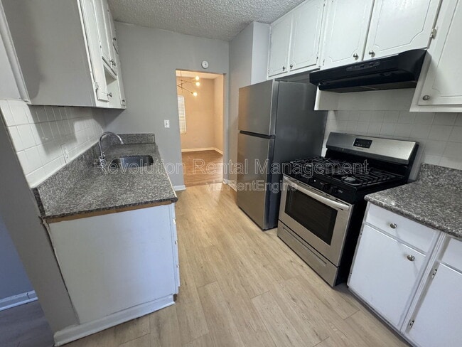 Building Photo - 2648 Joyce Ave