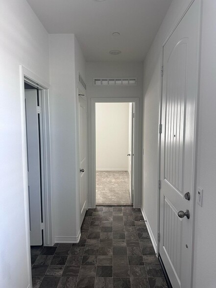 Building Photo - 30272 Truckee Cir