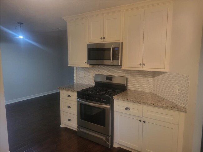Building Photo - 12410 Brook Meadows Ln