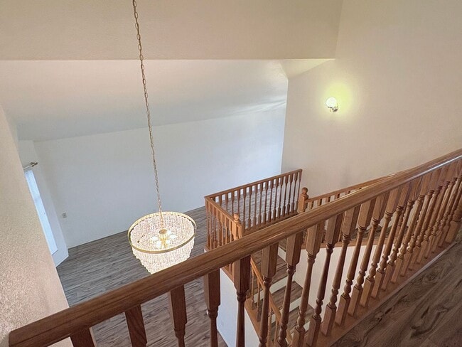 Building Photo - Spacious 4BR/3BA Two-Story Home Near Sabino Canyon