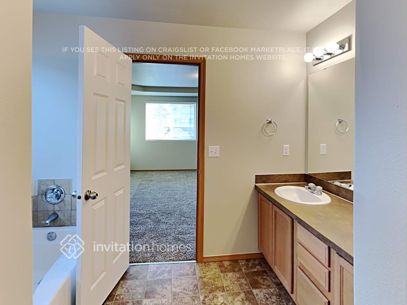 Building Photo - 1723 181st St E