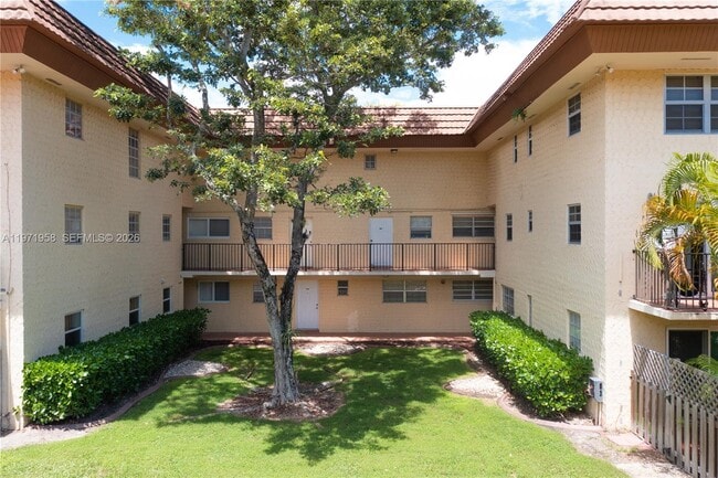 Building Photo - 8650 SW 109th Ave