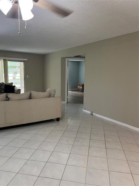 Building Photo - 1605 Abaco Dr