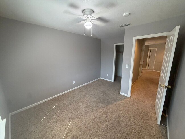 Building Photo - 8420 Oak Flat Way