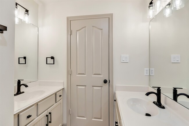 Building Photo - 14006 Tobago Ct