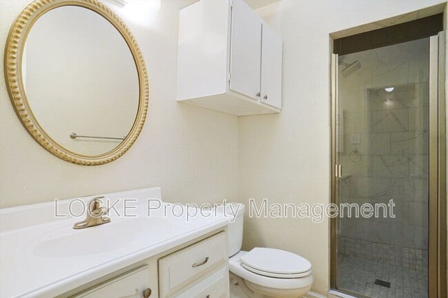 Building Photo - 4908 Byers Ave