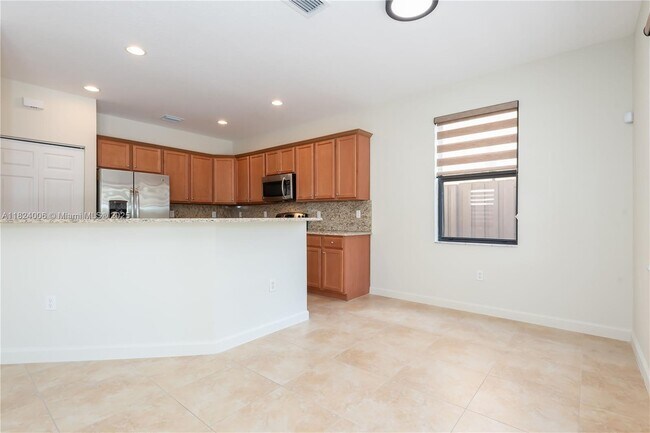 Building Photo - 11510 NW 88th Ln