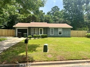 Building Photo - 3205 Hester Dr