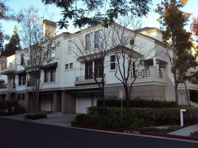 Building Photo - 430 Navaro Pl