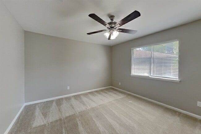 Building Photo - 21469 S Towerguard Dr