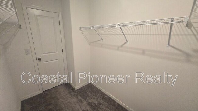 Building Photo - 4406 Summer Savory St