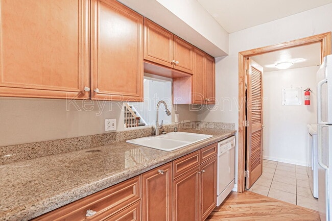 Building Photo - 8756 Chase Dr