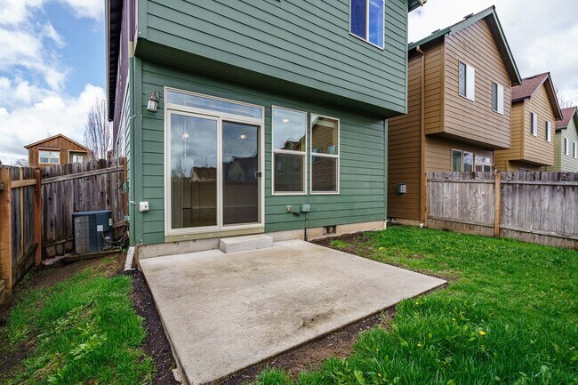 Building Photo - 7503 NW 2nd Ave