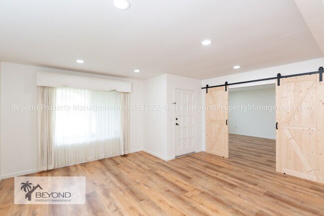 Building Photo - STYLISHLY UPGRADED 4BD HOME – PET FRIENDLY...