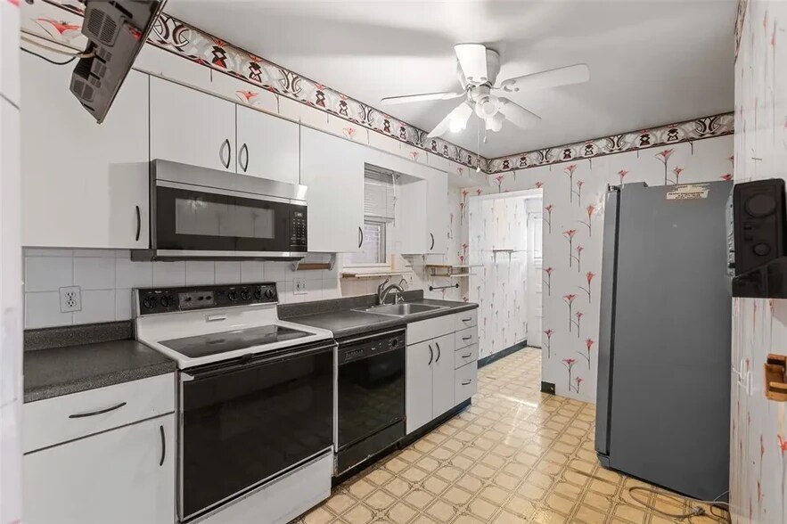 Building Photo - 6344 Alderson St