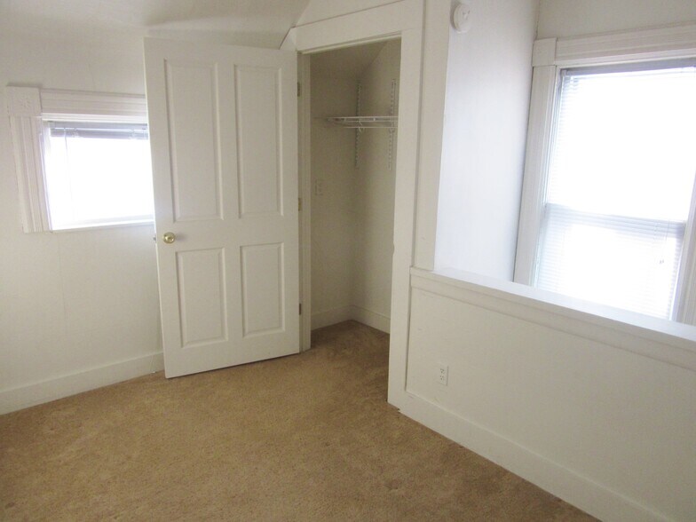 Building Photo - 701 N Randolph St