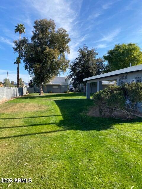 Building Photo - 2687 W Ocotillo Rd