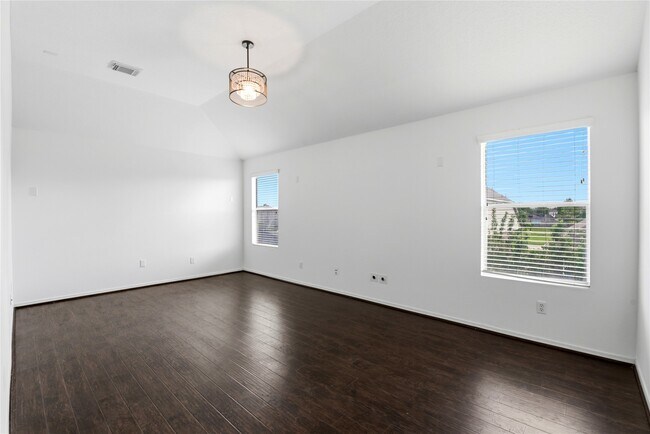 Building Photo - 18427 Grove Brook Ln