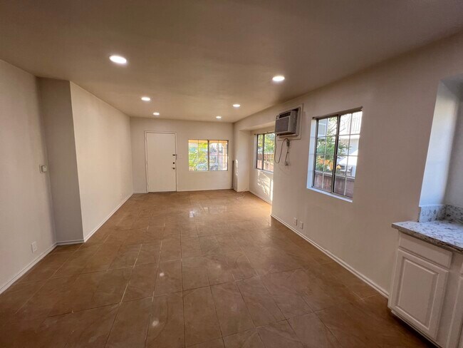 Building Photo - 2718 Concord Ave