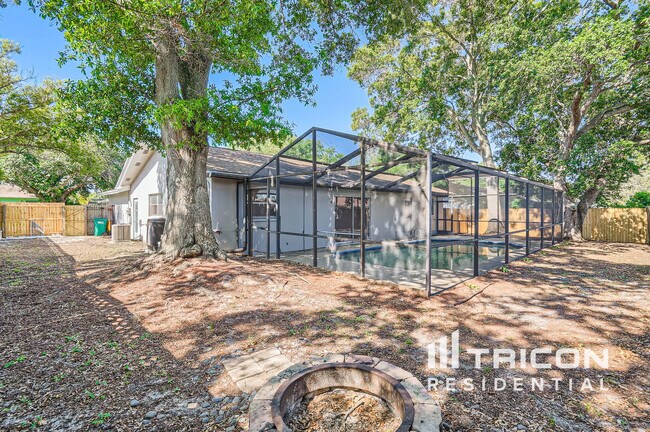 Building Photo - 2062 Southpointe Dr