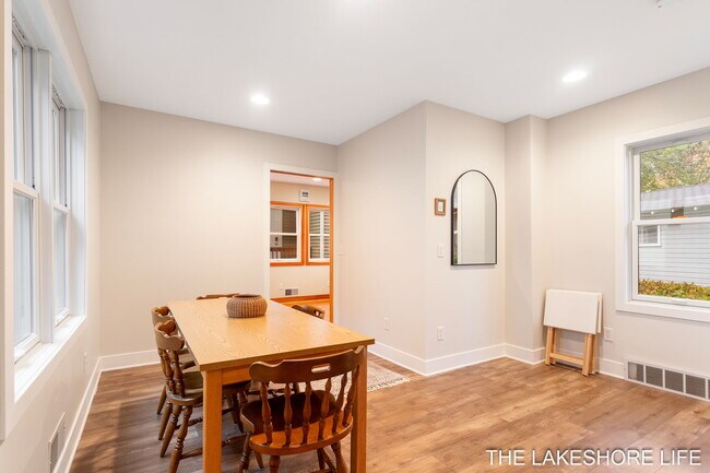 Building Photo - 2341 Fern Walk