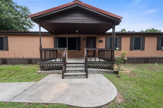 Building Photo - 15807 Cypress Garden Dr
