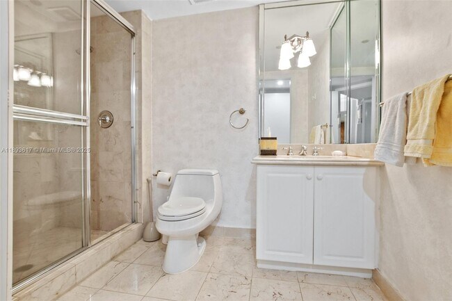 Building Photo - 9559 Collins Ave