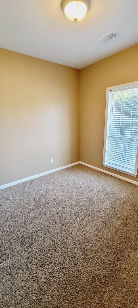 Building Photo - 401 Old Cahaba Way