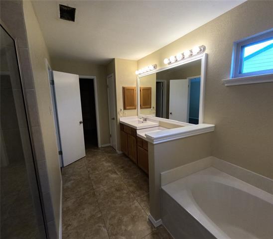 Building Photo - 3617 Pasteur Ln