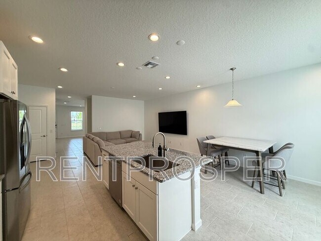 Building Photo - 13925 Easdale Aly