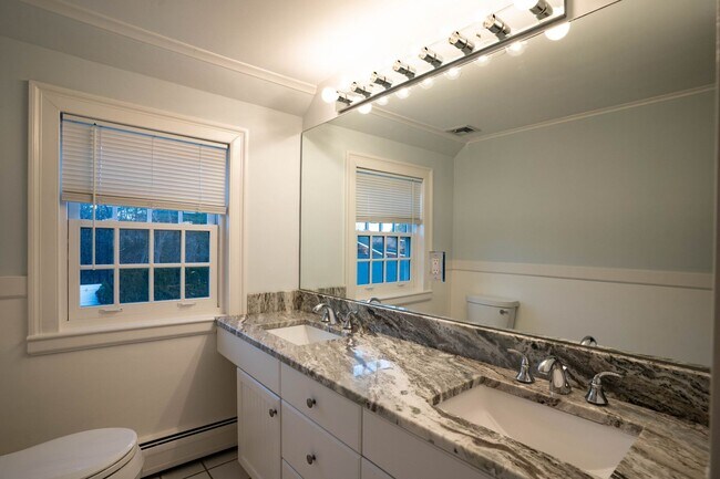 Building Photo - 36 Puddingstone Ln