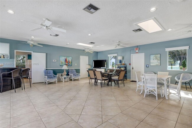 Building Photo - 1501 S Ocean Blvd