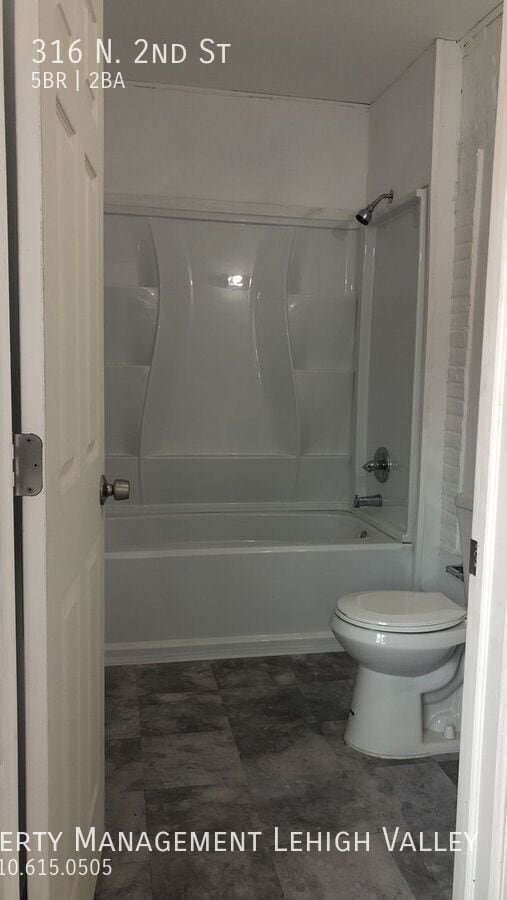 Building Photo - 316 N 2nd St