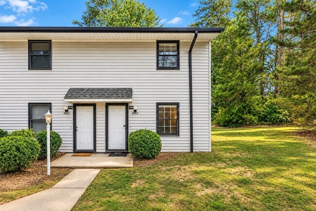Building Photo - 4000 S Bend Dr