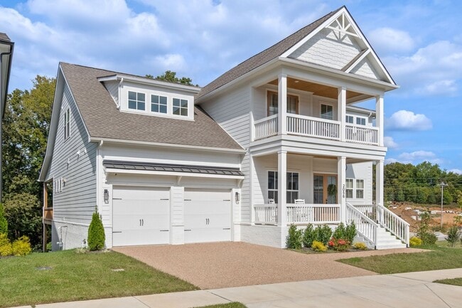 Building Photo - Now available in the highly desirable Lockwood Glen community in Franklin