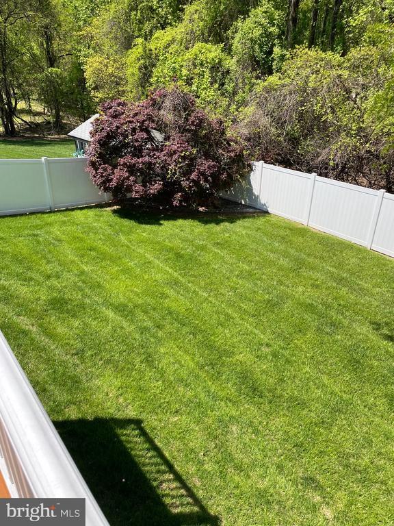 Building Photo - 18 Jameson Ln