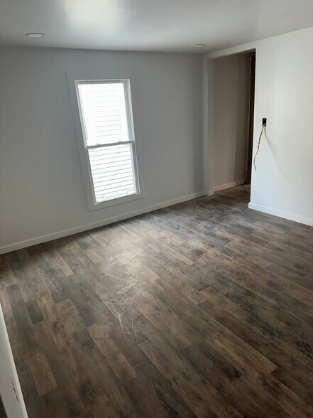 Building Photo - 15 N 6th St