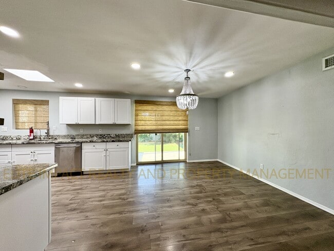 Building Photo - 7429 E 45th St