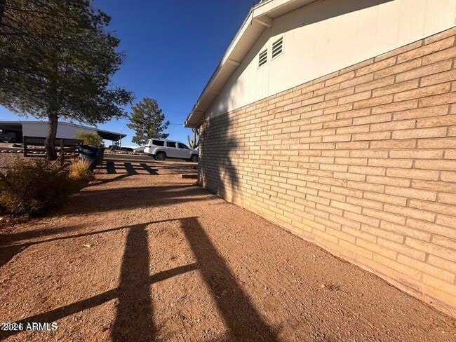 Building Photo - 485 S Aircleta Dr