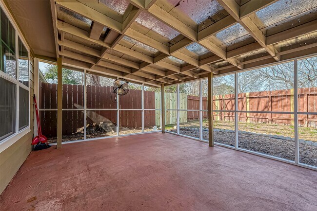 Building Photo - 13322 Pantano Dr